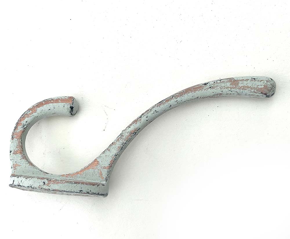 Einzelne Wandhaken aus Metall mit schöner Graue Patina